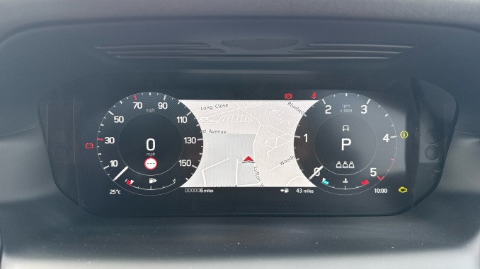 Land Rover Discovery Sport 2.0 D200 Metropolitan 5dr Auto [5 Seat] Diesel Station Wagon - Image 16